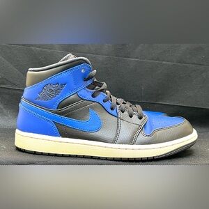 Jordan Men’s  1 Mid Black Hyper Royal Preowned Size 9.5